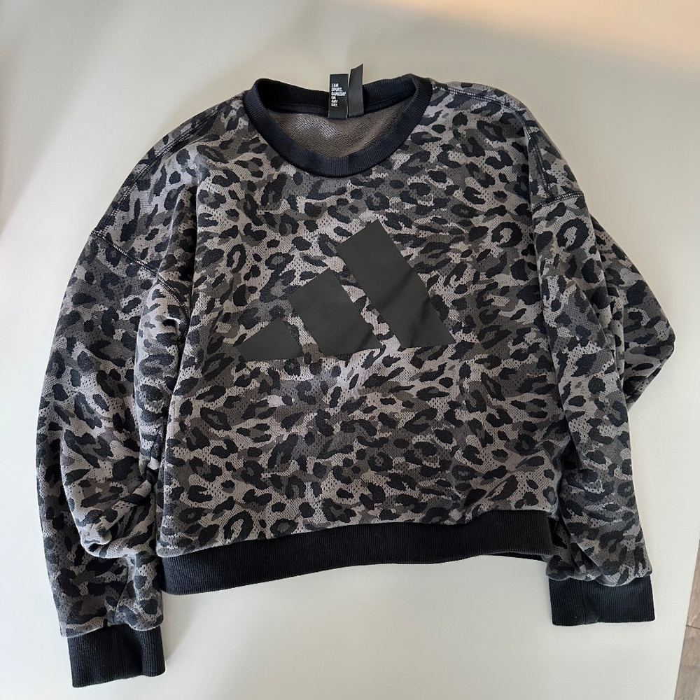 Adidas Sweatshirt